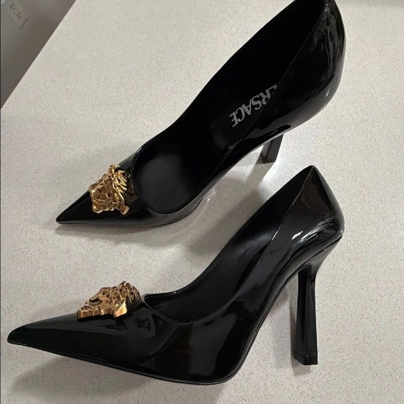 Versace Black and Gold Women's Heels - Picture 5 of 7